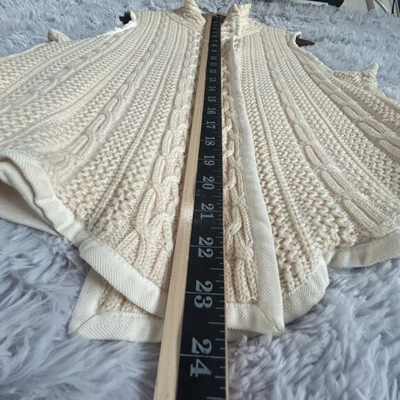 St. John Vest Womens Large Cream Cable Knit Wool Snap Front Ruffle Collar Lined - Picture 5 of 16